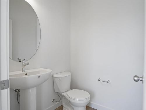 1234 Mcleod Avenue, Spruce Grove, AB - Indoor Photo Showing Bathroom