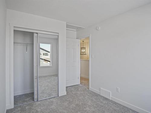 1234 Mcleod Avenue, Spruce Grove, AB - Indoor Photo Showing Other Room