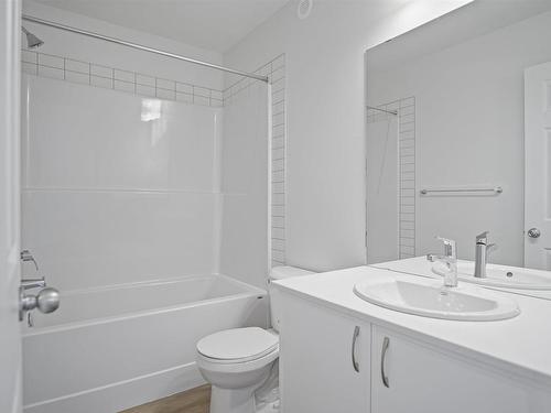 1234 Mcleod Avenue, Spruce Grove, AB - Indoor Photo Showing Bathroom