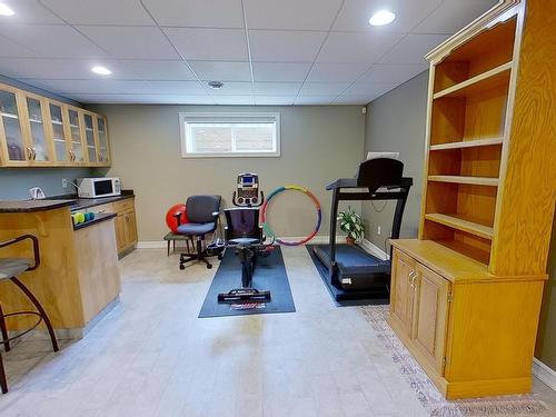 928 Thompson Place, Edmonton, AB - Indoor Photo Showing Basement