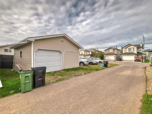 11646 167B Av Nw, Edmonton, AB 