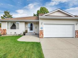 1523 62 ST NW  Edmonton, AB T6L 6J4