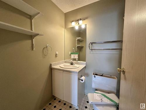 205 17467 98A Avenue, Edmonton, AB - Indoor Photo Showing Bathroom