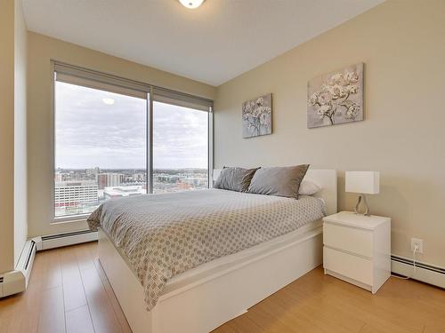 1805 10410 102 Avenue, Edmonton, AB - Indoor Photo Showing Bedroom