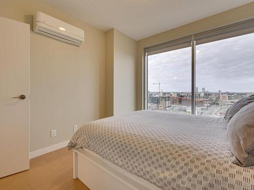 1805 10410 102 Avenue, Edmonton, AB - Indoor Photo Showing Bedroom