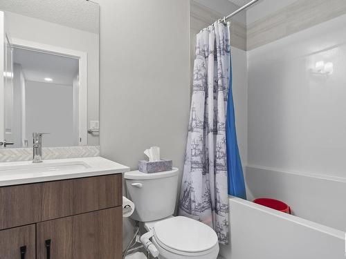 175 804 Welsh Drive, Edmonton, AB - Indoor Photo Showing Bathroom