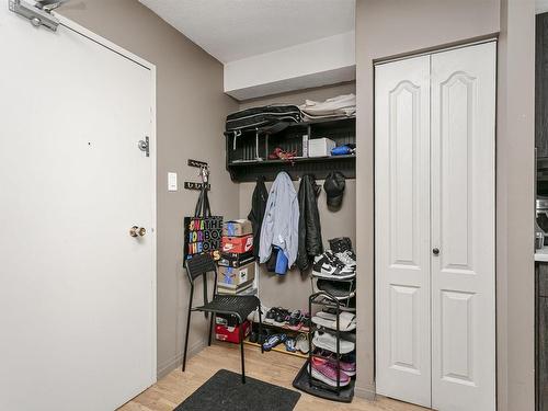 96 13435 97 Street, Edmonton, AB - Indoor Photo Showing Other Room