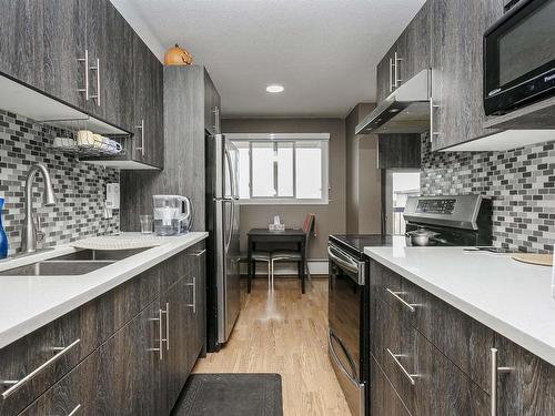 96 13435 97 Street, Edmonton, AB - Indoor Photo Showing Kitchen With Double Sink With Upgraded Kitchen