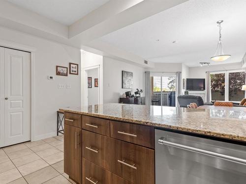 107 10333 112 Street, Edmonton, AB - Indoor Photo Showing Kitchen