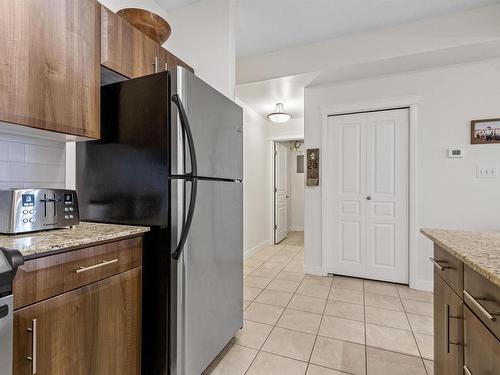 107 10333 112 Street, Edmonton, AB - Indoor Photo Showing Kitchen