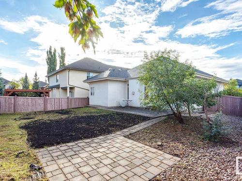 822 Hollands Ld Nw, Edmonton, AB 