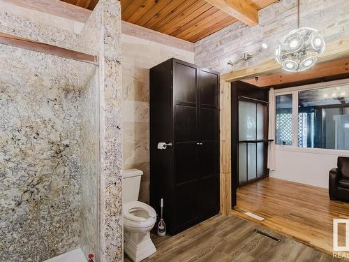 56 Michigan Street, Devon, AB - Indoor Photo Showing Bathroom