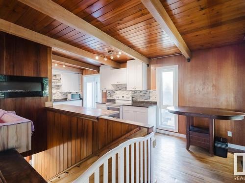 56 Michigan Street, Devon, AB - Indoor Photo Showing Kitchen