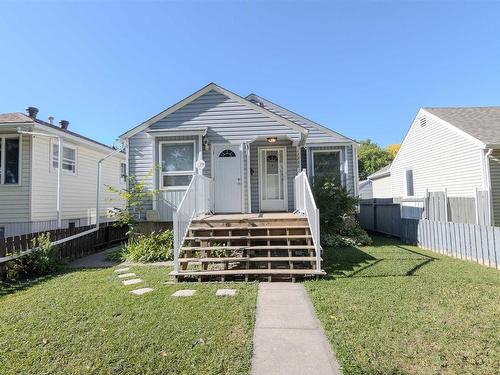 12228 92 St Nw, Edmonton, AB 