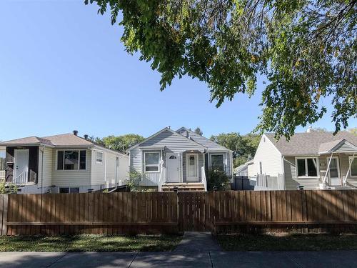 12228 92 St Nw, Edmonton, AB 