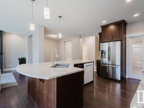 3257 Abbott Crescent, Edmonton, AB - Indoor Photo Showing Kitchen With Double Sink With Upgraded Kitchen