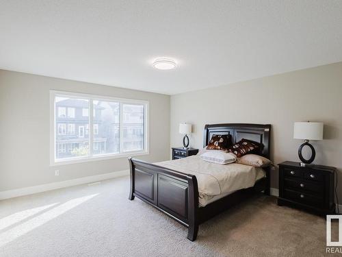 3257 Abbott Crescent, Edmonton, AB - Indoor Photo Showing Bedroom