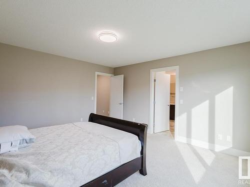 3257 Abbott Crescent, Edmonton, AB - Indoor Photo Showing Bedroom