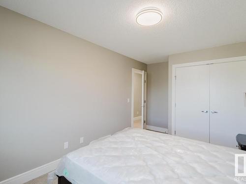 3257 Abbott Crescent, Edmonton, AB - Indoor Photo Showing Bedroom