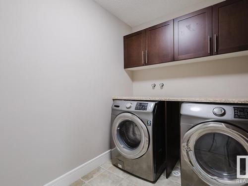 3257 Abbott Crescent, Edmonton, AB - Indoor Photo Showing Laundry Room