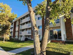 #58 11265 31 AV NW  Edmonton, AB T6J 3V7