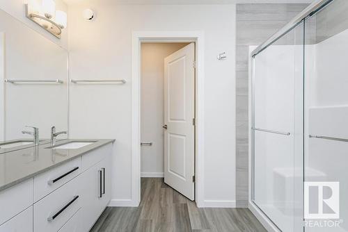 33 Gambel Loop, Spruce Grove, AB - Indoor Photo Showing Bathroom