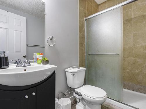 2304 86 Street, Edmonton, AB - Indoor Photo Showing Bathroom