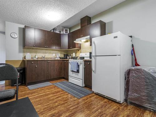 2304 86 Street, Edmonton, AB - Indoor Photo Showing Kitchen