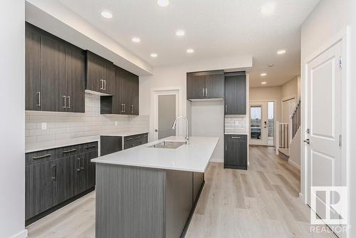 31 Gambel Loop, Spruce Grove, AB - Indoor Photo Showing Kitchen With Upgraded Kitchen