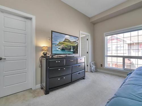 8 13825 155 Avenue, Edmonton, AB - Indoor Photo Showing Bedroom