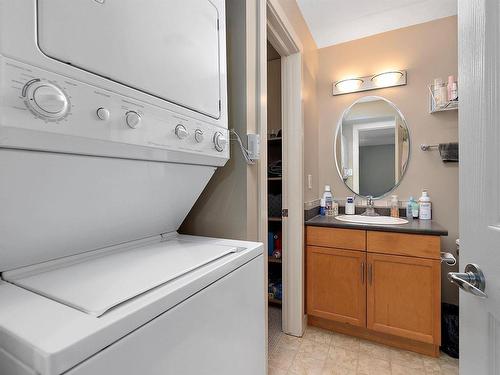 10906 72 Avenue, Edmonton, AB - Indoor Photo Showing Laundry Room