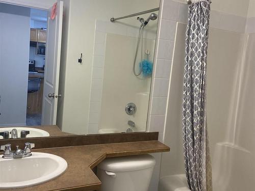 216 2305 35A Avenue, Edmonton, AB - Indoor Photo Showing Bathroom