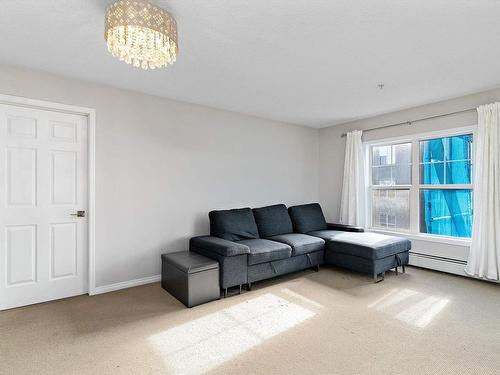 301 622 Mcallister Loop, Edmonton, AB - Indoor Photo Showing Living Room