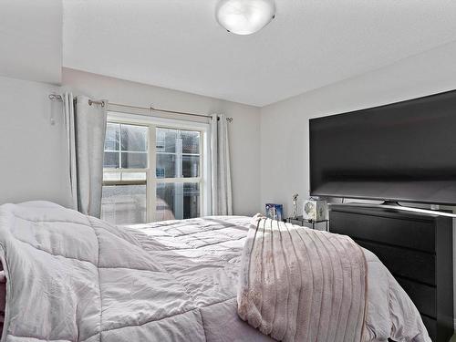 301 622 Mcallister Loop, Edmonton, AB - Indoor Photo Showing Bedroom