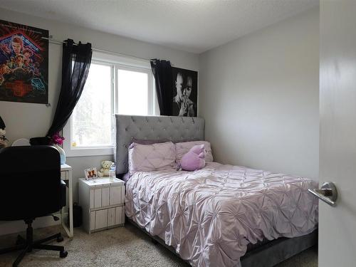 11906 68 Street, Edmonton, AB - Indoor Photo Showing Bedroom