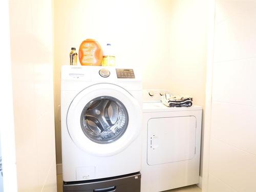 11906 68 Street, Edmonton, AB - Indoor Photo Showing Laundry Room