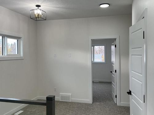 1 12122 43 Street, Edmonton, AB - Indoor Photo Showing Other Room