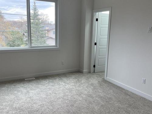 #1 12122 43 St Nw, Edmonton, AB 