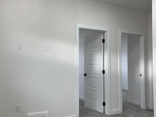 #1 12122 43 St Nw, Edmonton, AB 