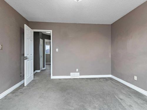 16207 55A St Nw, Edmonton, AB 