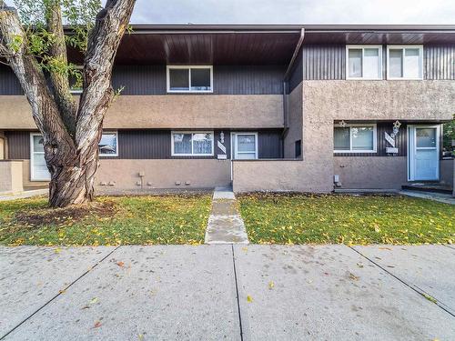 1640 37 St Nw, Edmonton, AB 