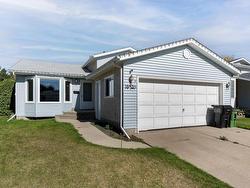 10320 21 AV NW  Edmonton, AB T6J 6B6