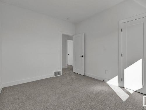 20912 128 Avenue, Edmonton, AB - Indoor Photo Showing Other Room