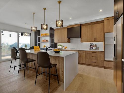 20912 128 Avenue, Edmonton, AB - Indoor Photo Showing Kitchen With Upgraded Kitchen