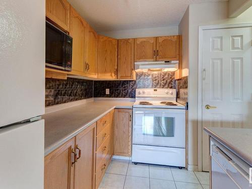 105 Bulyea Road, Edmonton, AB - Indoor Photo Showing Kitchen