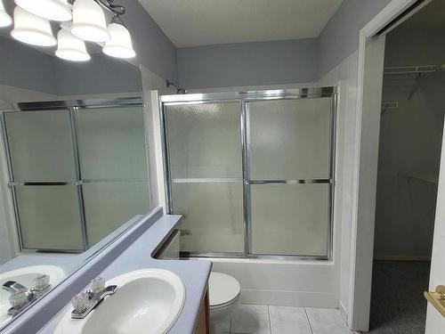 105 Bulyea Road, Edmonton, AB - Indoor Photo Showing Bathroom