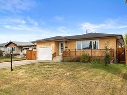 7412 130 AV NW  Edmonton, AB T5C 1Y2