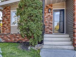 416 HUFFMAN CR NW  Edmonton, AB T5A 4C8