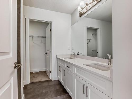 440 29 Street, Edmonton, AB - Indoor Photo Showing Bathroom