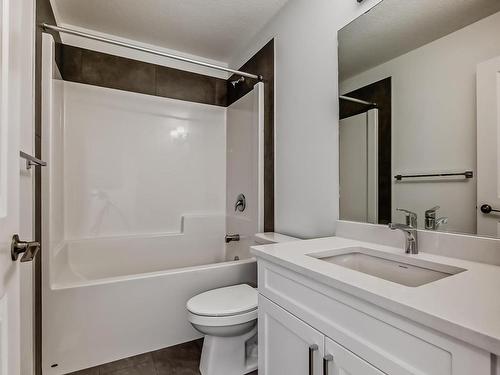 440 29 Street, Edmonton, AB - Indoor Photo Showing Bathroom